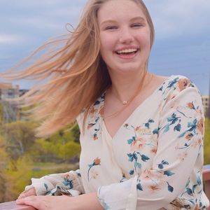 Meet your Posher, Kendra